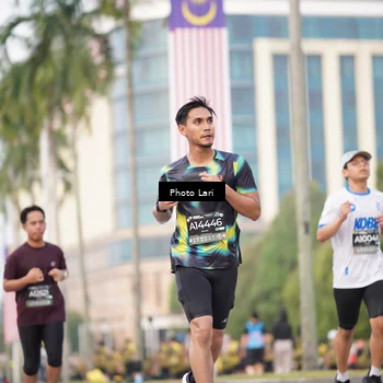 Runner Photo 6137200