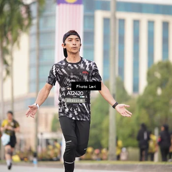 Runner Photo 6137203