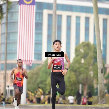 Runner Photo 6137240