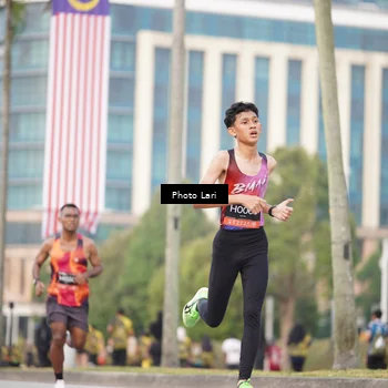 Runner Photo 6137249