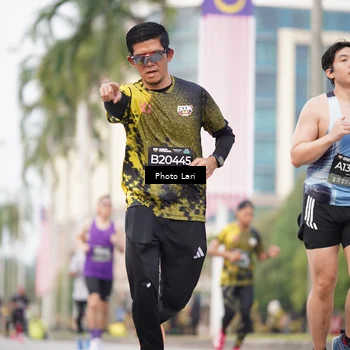 Runner Photo 6137265