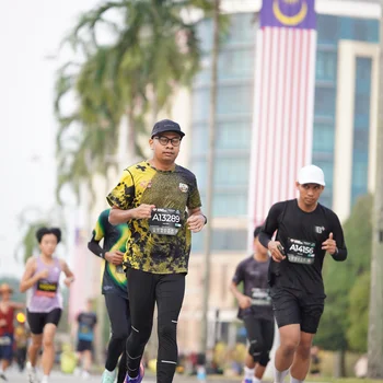Runner Photo 6137365