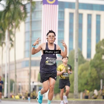 Runner Photo 6137410