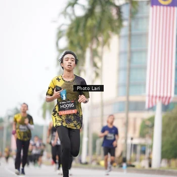 Runner Photo 6137416