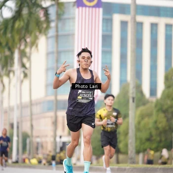 Runner Photo 6137424