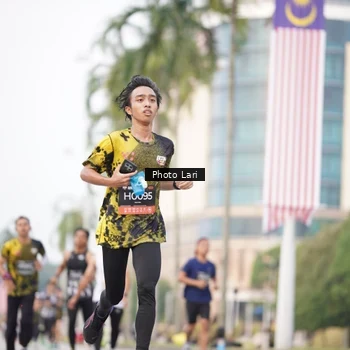 Runner Photo 6137430