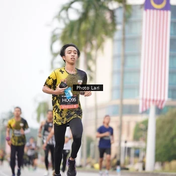Runner Photo 6137432