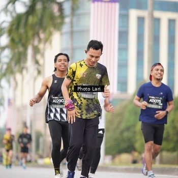 Runner Photo 6137436