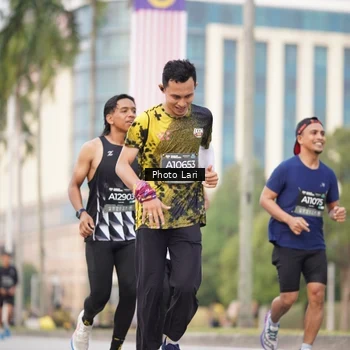 Runner Photo 6137441