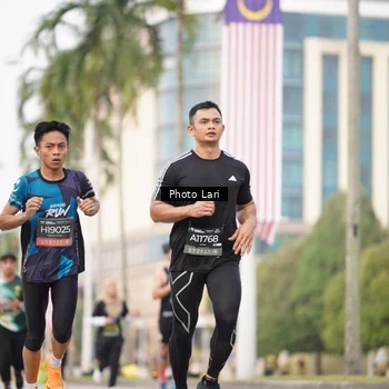 Runner Photo 6137483