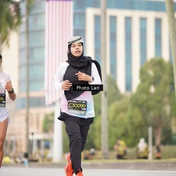Runner Photo 6137599