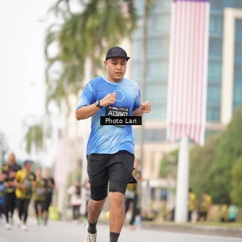 Runner Photo 6137648