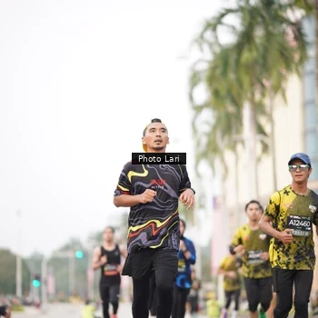 Runner Photo 6137656