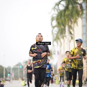 Runner Photo 6137657