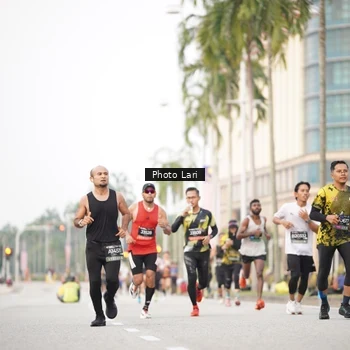 Runner Photo 6137752
