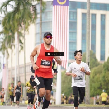 Runner Photo 6137757