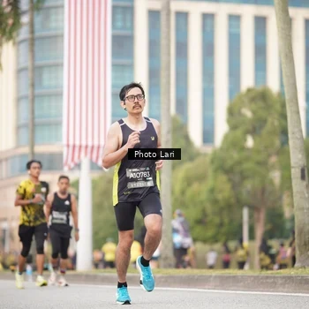 Runner Photo 6137764