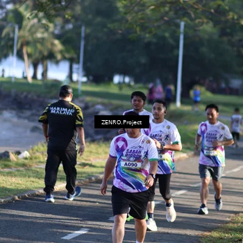 Runner Photo 6137913