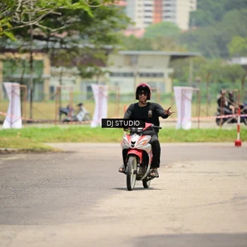 Runner Photo 6137945