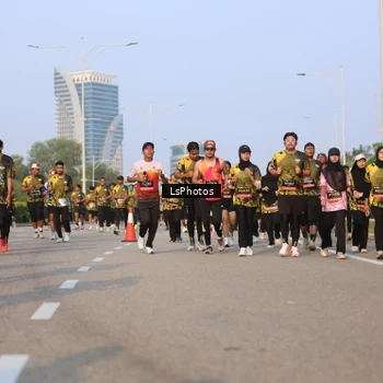 Runner Photo 6138331