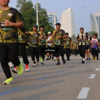 Runner Photo 6138993