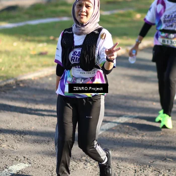 Runner Photo 6139049