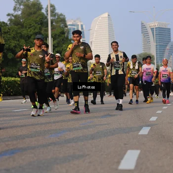 Runner Photo 6139059