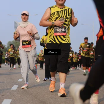Runner Photo 6139620