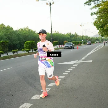 Runner Photo 6139672