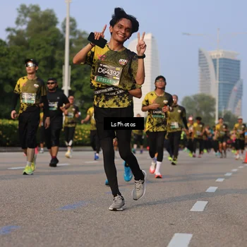 Runner Photo 6139691