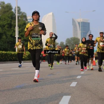 Runner Photo 6139711