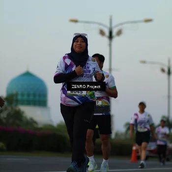Runner Photo 6139716