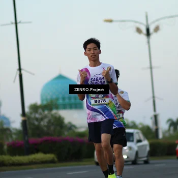 Runner Photo 6139873