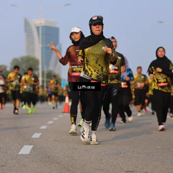 Runner Photo 6139876