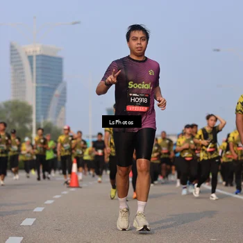 Runner Photo 6139912