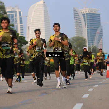 Runner Photo 6139993