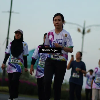 Runner Photo 6139998