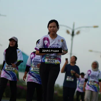 Runner Photo 6140007