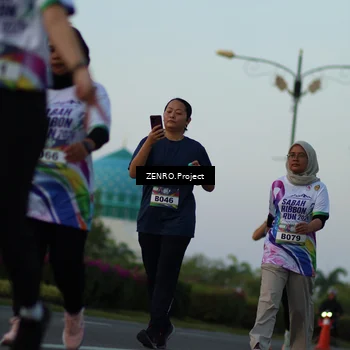 Runner Photo 6140024