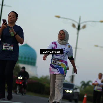 Runner Photo 6140028