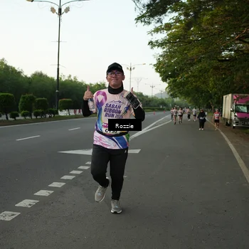 Runner Photo 6140032