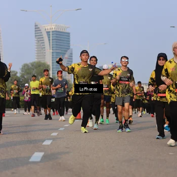 Runner Photo 6140064