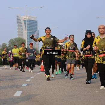 Runner Photo 6140101