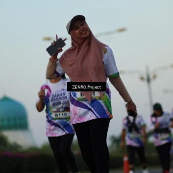 Runner Photo 6140220
