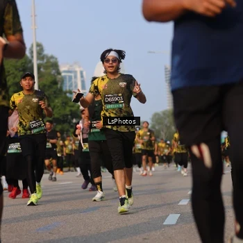 Runner Photo 6140235