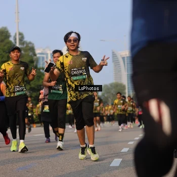 Runner Photo 6140243