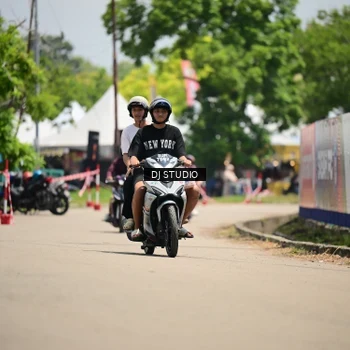 Runner Photo 6140344