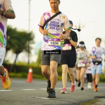 Runner Photo 6140356