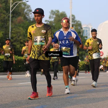 Runner Photo 6140564