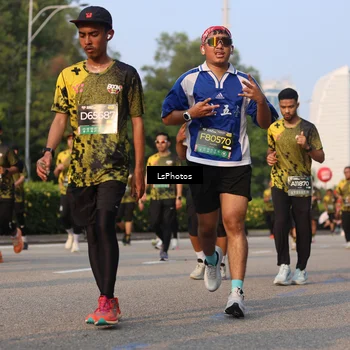 Runner Photo 6140582